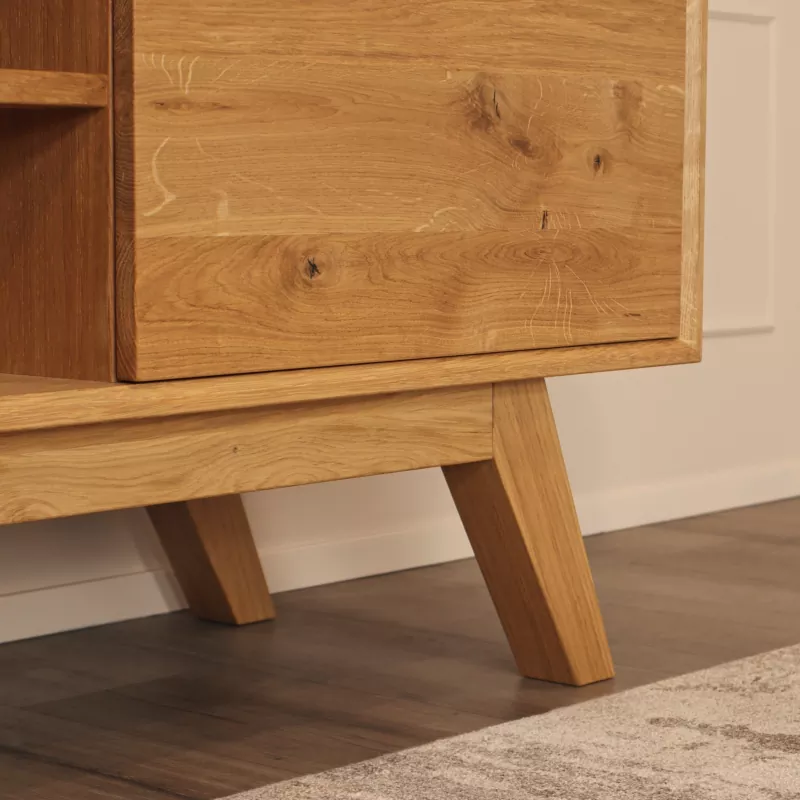 TV Schrank mit Eichengestell